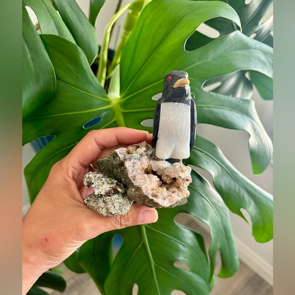 Gemstone Carving on Pink Amethyst - Picture 3 of 8